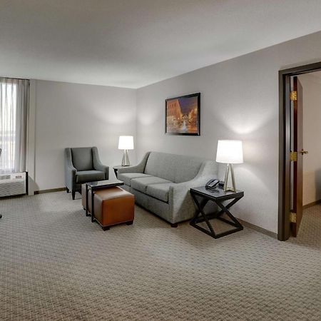 Drury Inn & Suites 케이프저라도 외부 사진