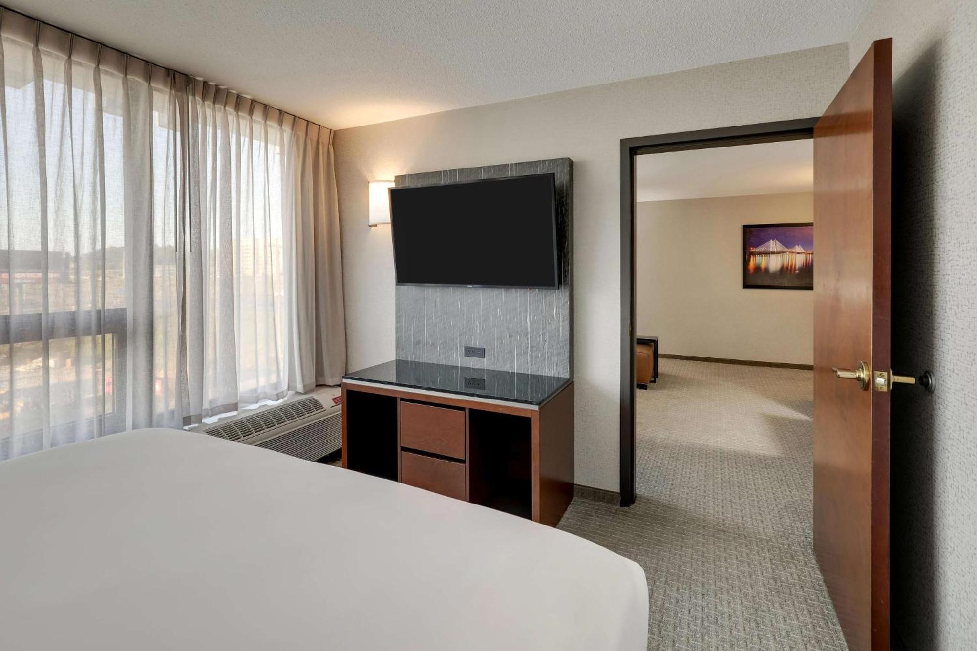 Drury Inn & Suites 케이프저라도 외부 사진