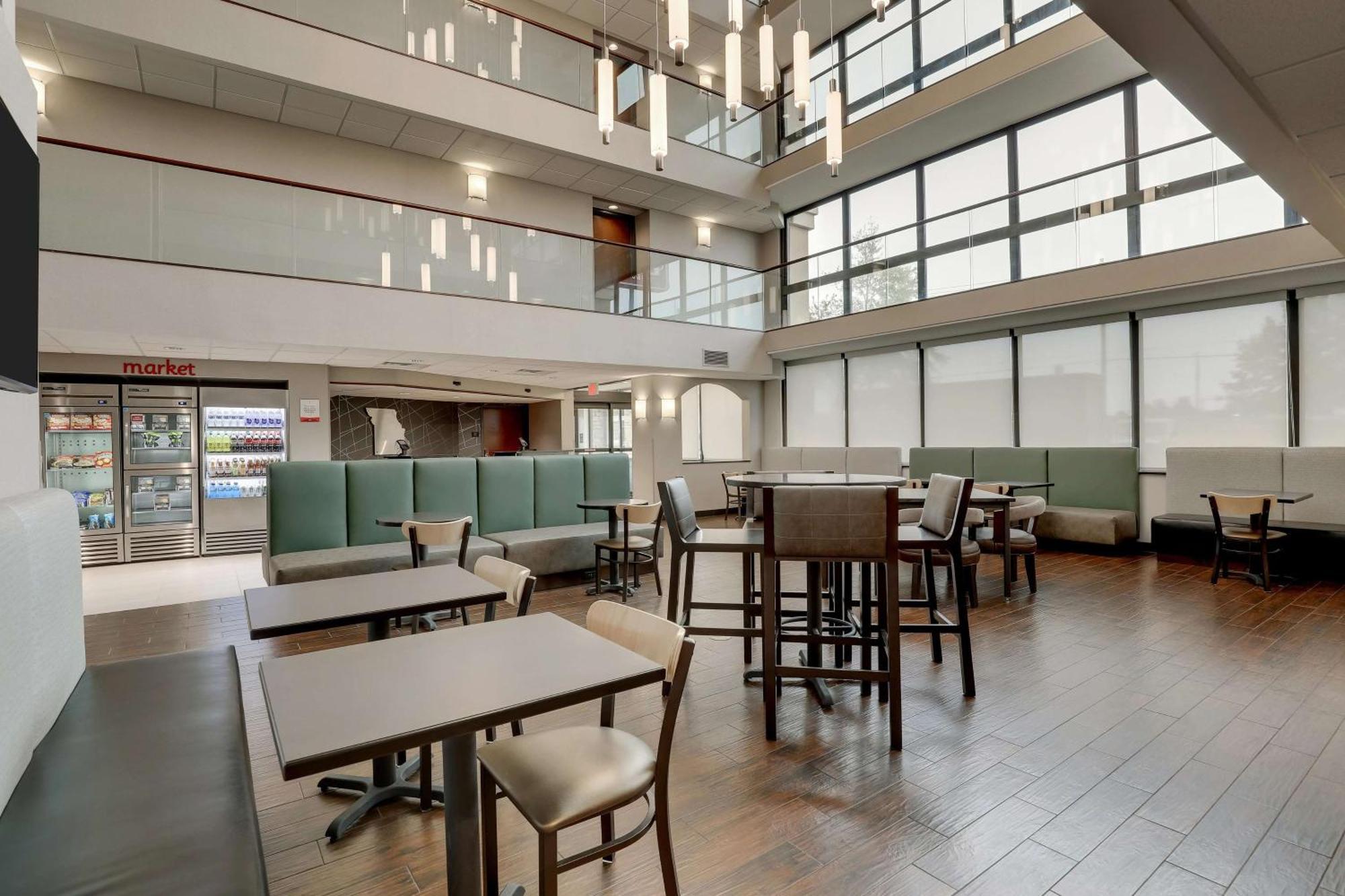Drury Inn & Suites 케이프저라도 외부 사진