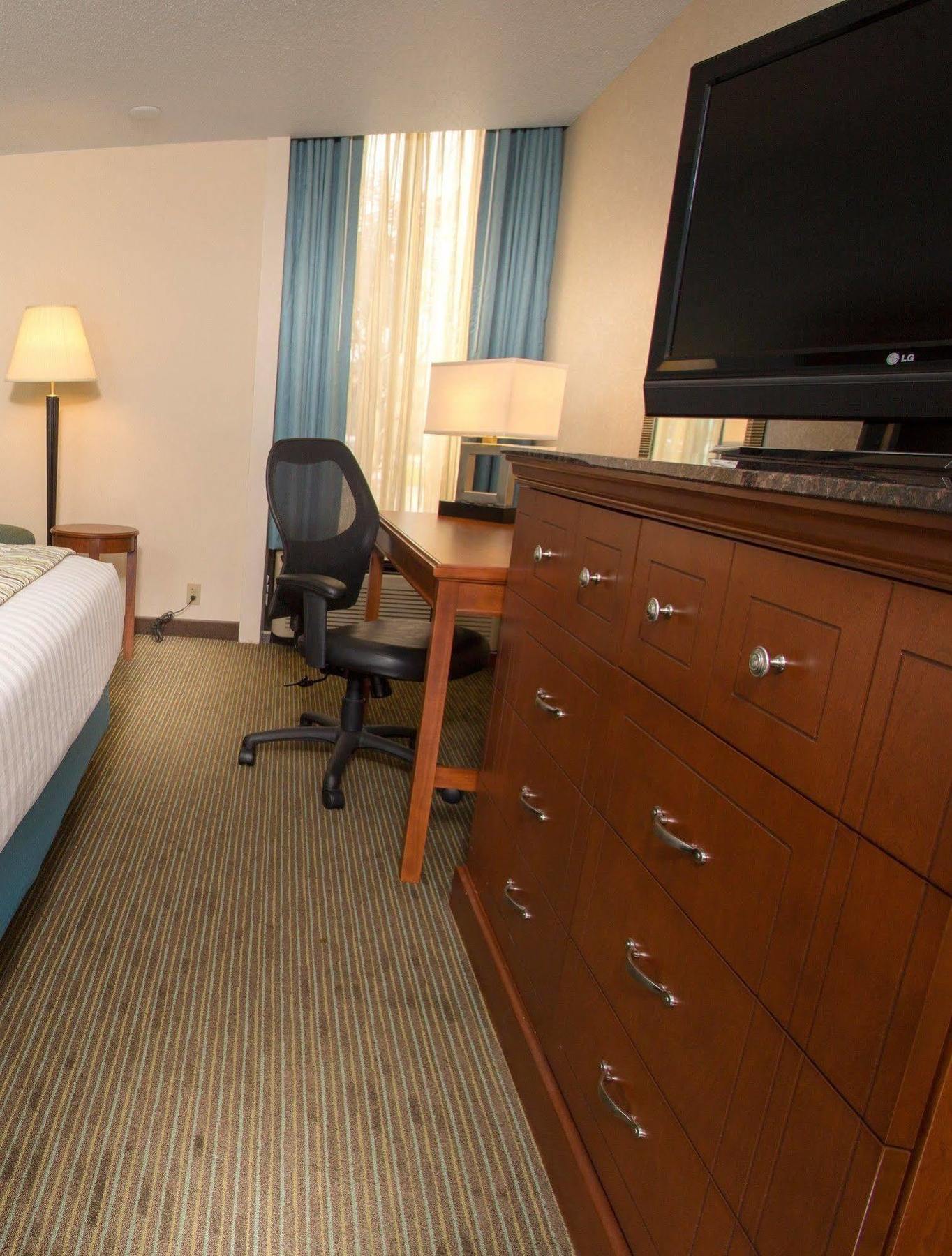 Drury Inn & Suites 케이프저라도 외부 사진